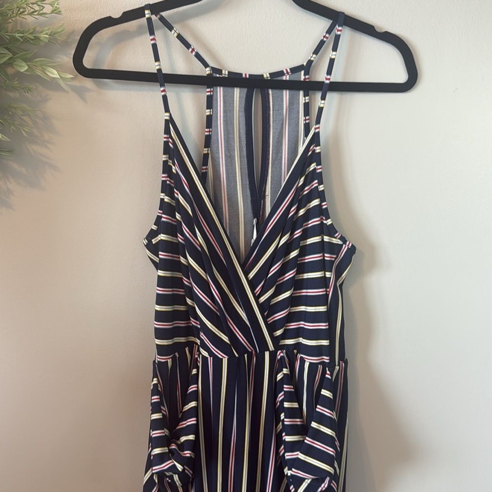 NWOT BCBGeneration Striped V-Neck Sleeveless Jumpsuit Size Medium